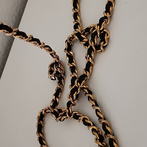 TRADE - Picture 12 of 12